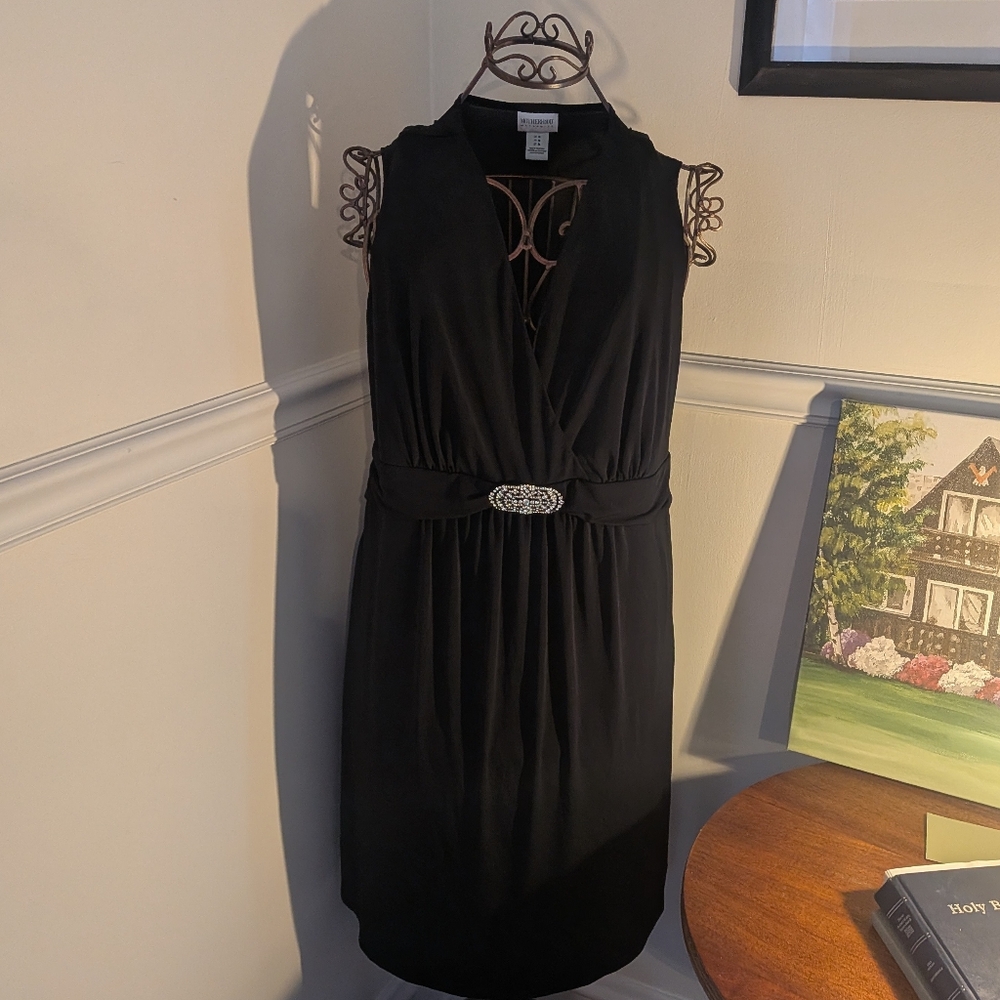 Motherhood Maternity Black Sleeveless V-Neck Midi Dress with Embellished Buckle